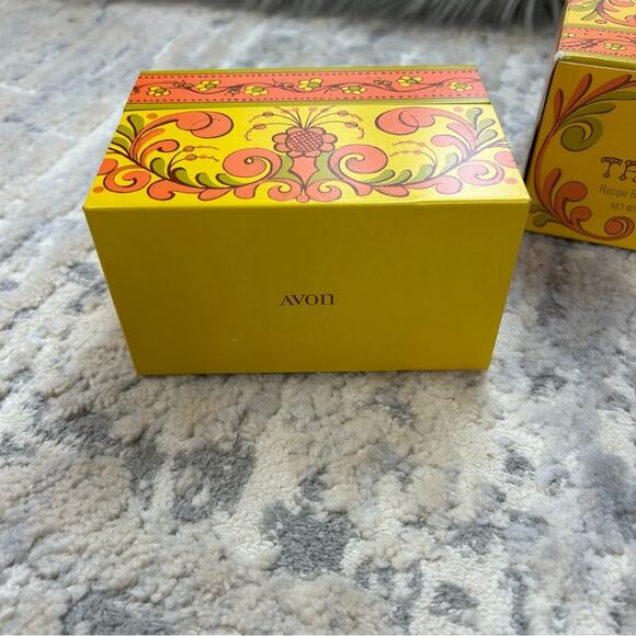 NIB Vintage 70s Avon Recipe Treasures Soap Set with Orange Soaps Recipe Tin - Picture 6 of 10